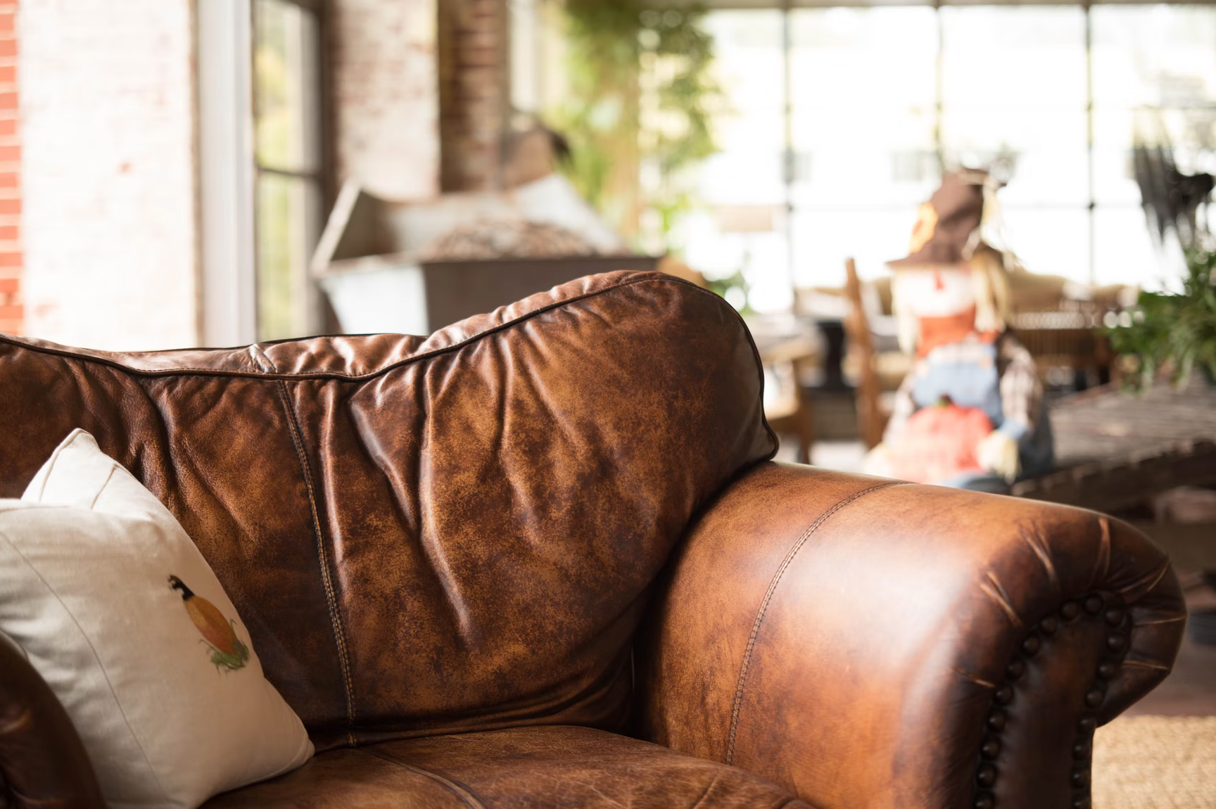 How To Tell When You Should Replace vs. Repair Your Leather Sofa - Blog